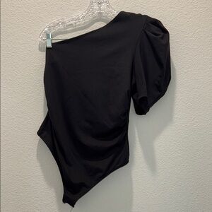 Free People One Shoulder Puff Sleeve Bodysuit Size Medium EUC